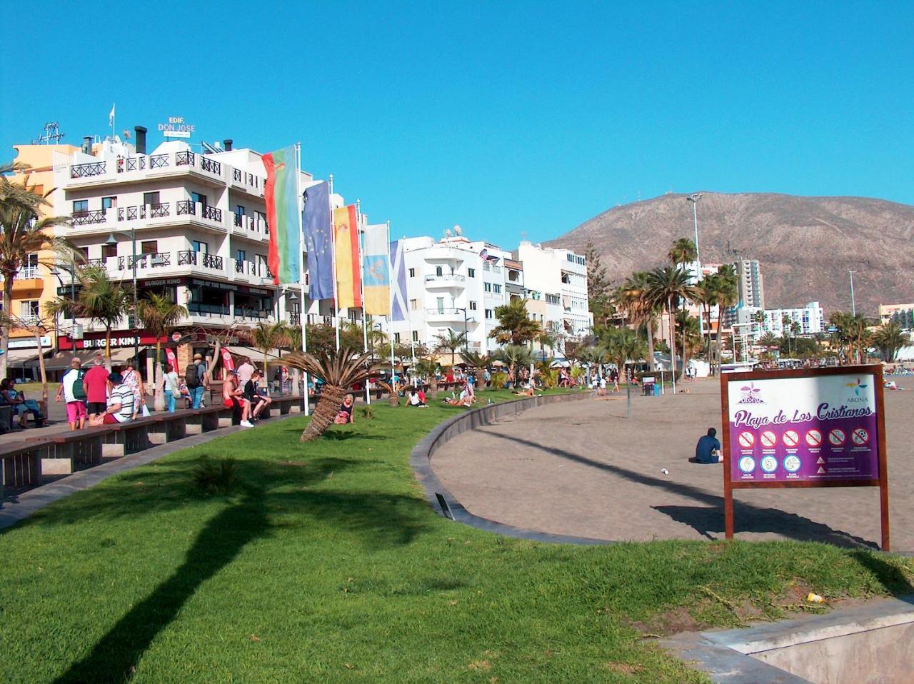 Central & Beach Los Cristianos By Helloapartments Bagian luar foto
