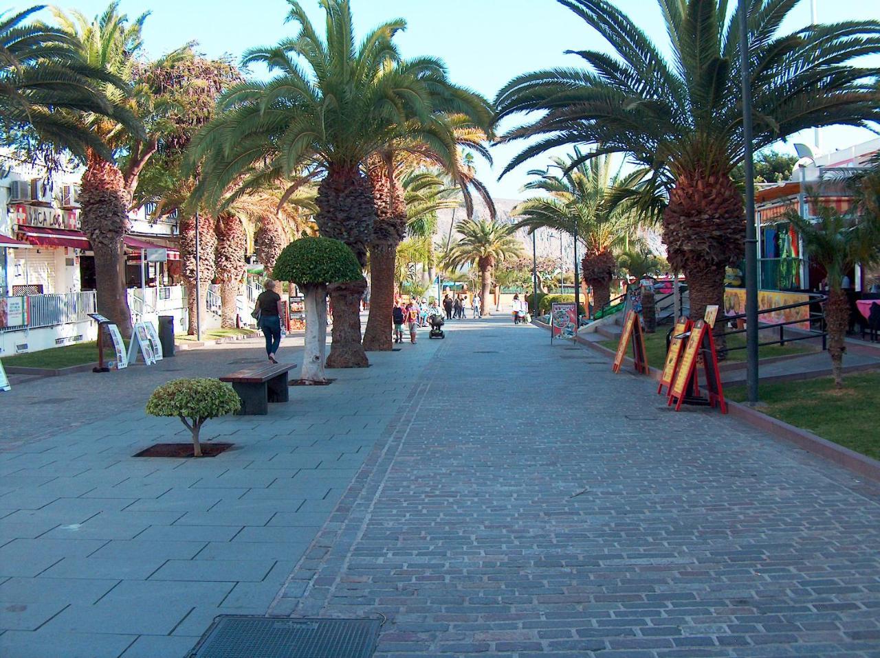 Central & Beach Los Cristianos By Helloapartments Bagian luar foto